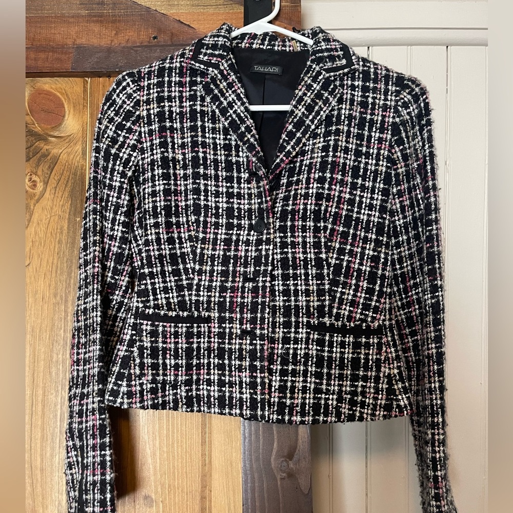 Unique plaid blazer
